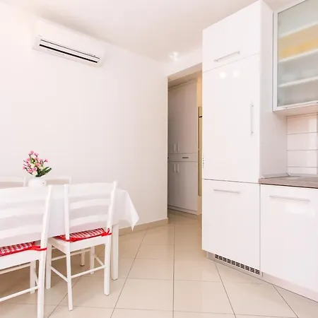 With A Parking Space Punat, Krk - 15094 Lägenhet Punat